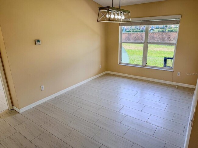 Building Photo - 770 Americana Ct