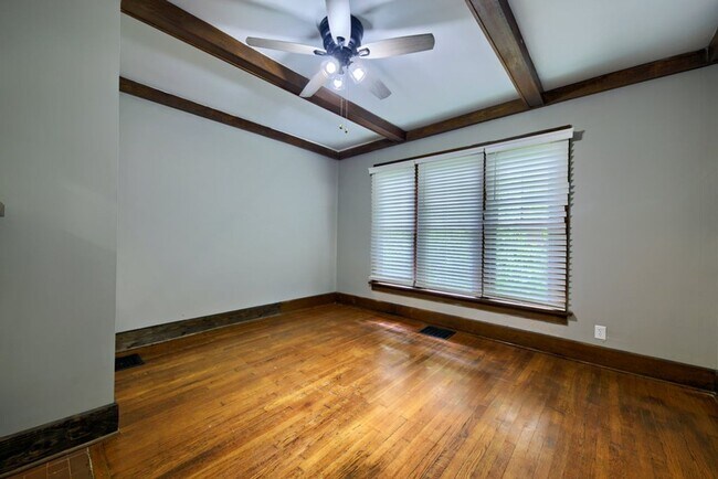 Building Photo - OSU Single Family House! Great Location!