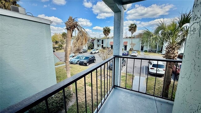 Building Photo - 2840 Somerset Park Dr