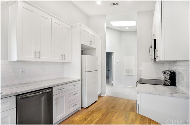 Building Photo - 68 Corniche Dr