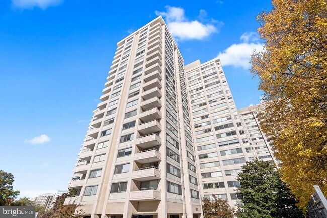 Building Photo - 4515 Willard Ave