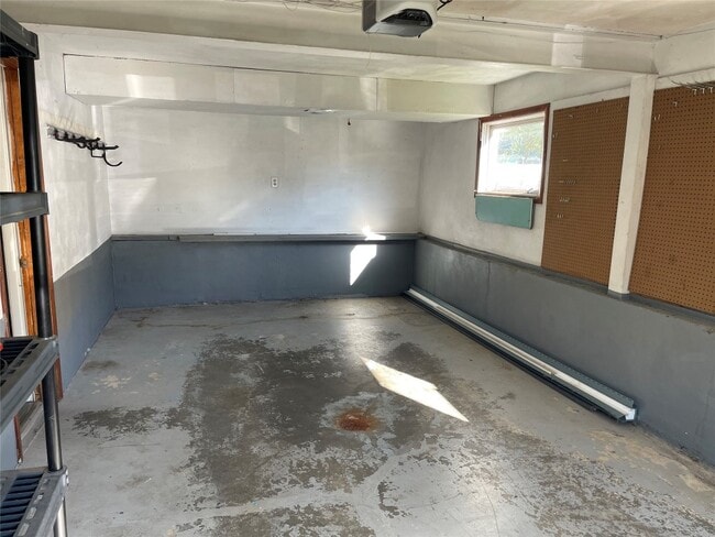 Building Photo - 524 Winston Dr