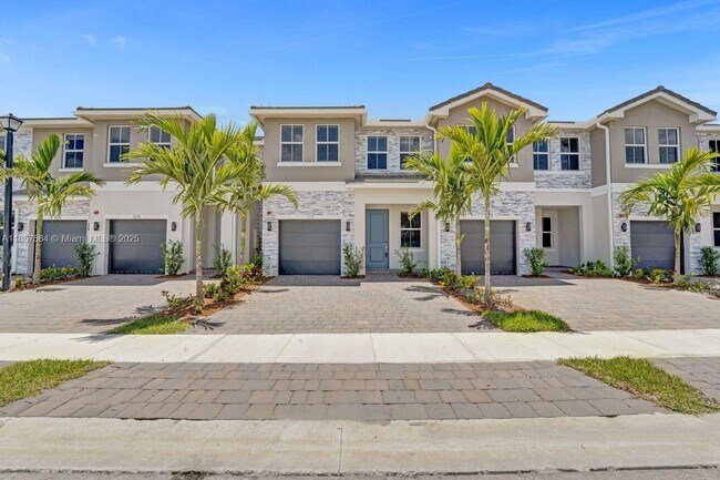 Building Photo - 133 SW 171st Ave
