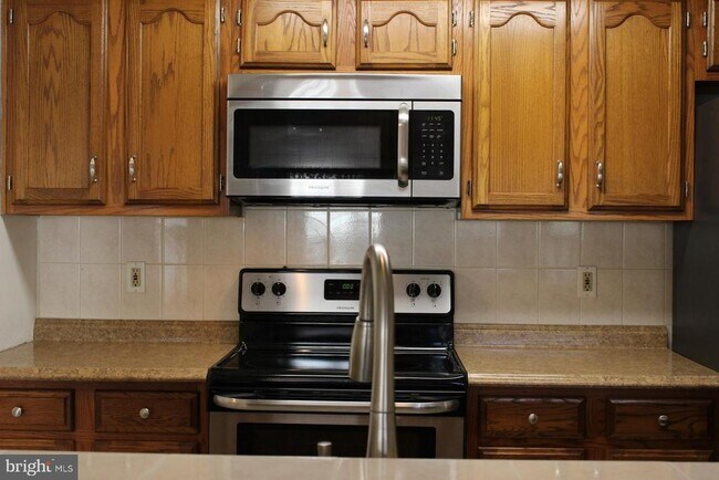 Building Photo - 3102 Cardinal Way