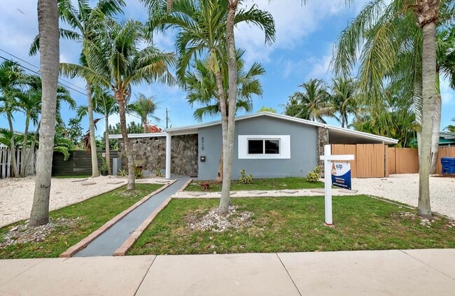 Building Photo - 9710 SW 161st St