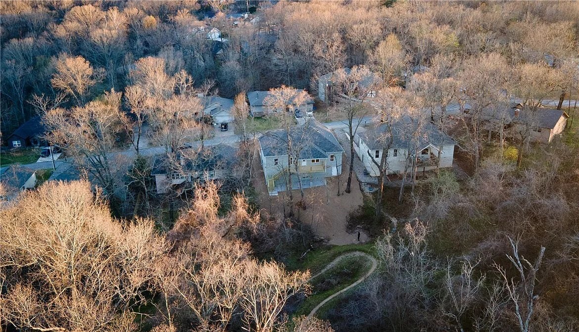 Building Photo - 5 Burnham Dr