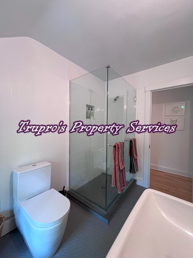 Building Photo - 13844 S Log Cabin Rd