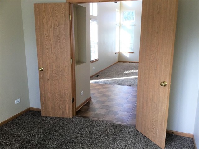 Building Photo - 746 Lancaster Drive