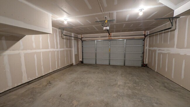 Building Photo - 1327 Cedar Vly Rd