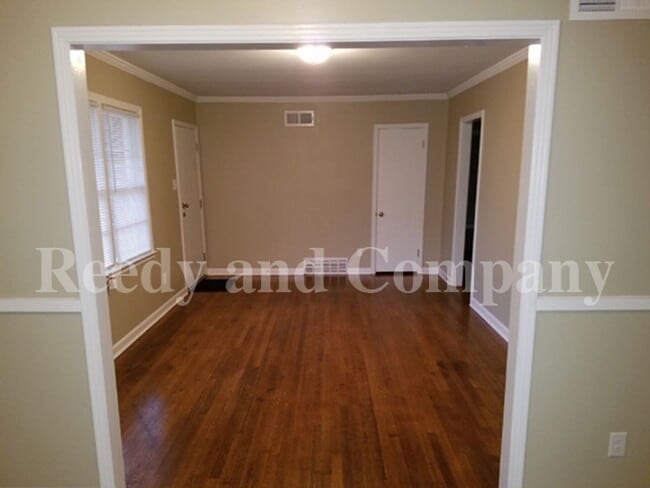 Building Photo - 4123 Rhodes Ave