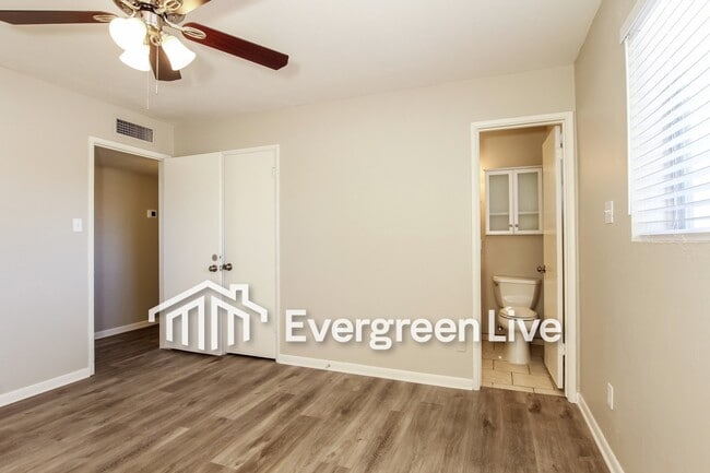 Building Photo - 3308 W Cactus Wren Dr