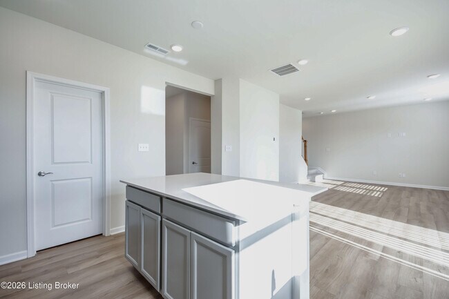 Building Photo - 16909 Aiken Rdg Cir