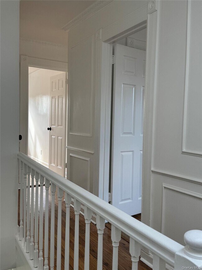 Building Photo - 1574 Paulding Ave