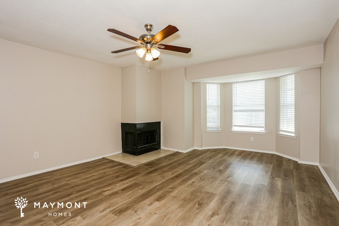 Building Photo - 6504 Pilgrim Ln