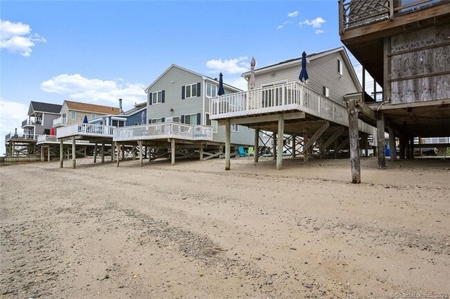 Primary Photo - 43 Shoreline Dr