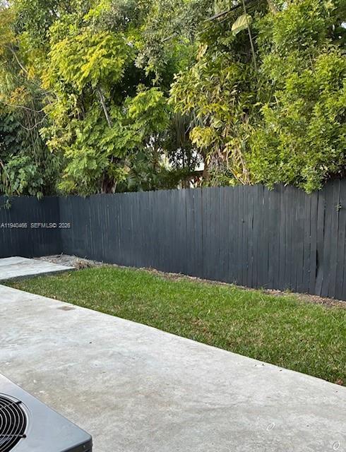 Building Photo - 3631 SW 26th St