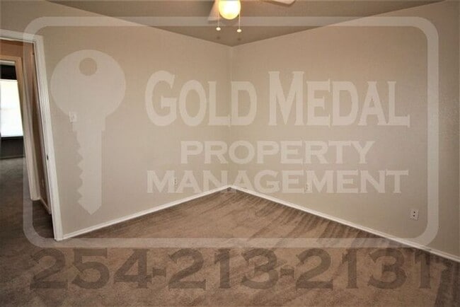 Building Photo - 3704 Malibu Ln