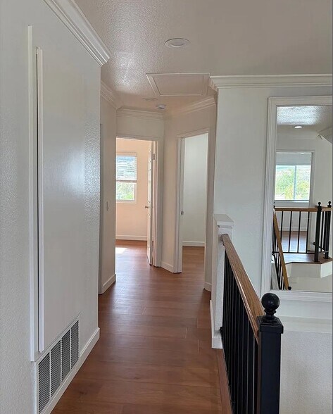 Building Photo - 26630 Black Horse Cir