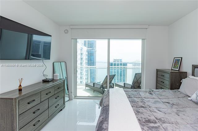 Building Photo - 1080 Brickell Ave