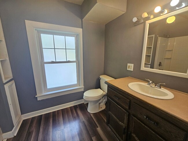 Building Photo - 2 Bedroom 1 Bath Duplex Kent Ohio 44240