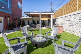 Building Photo - Studios180 - Short/Long Term Leases