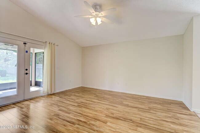 Building Photo - 608 Birchbark Trail