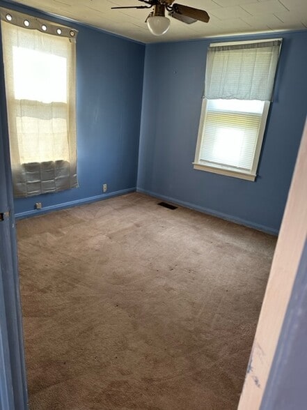 Building Photo - 838 E Jackson St