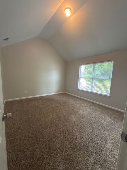 Building Photo - 4171 Ash Tree St SW