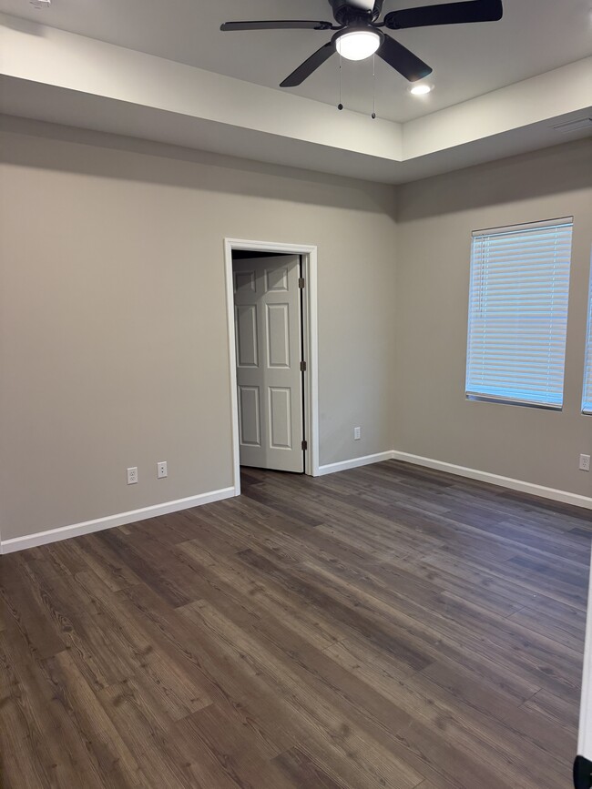 Building Photo - 3919 Crane St