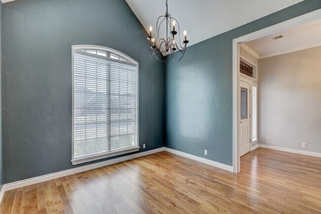 Building Photo - 4 Bedroom South Edmond Home For Rent