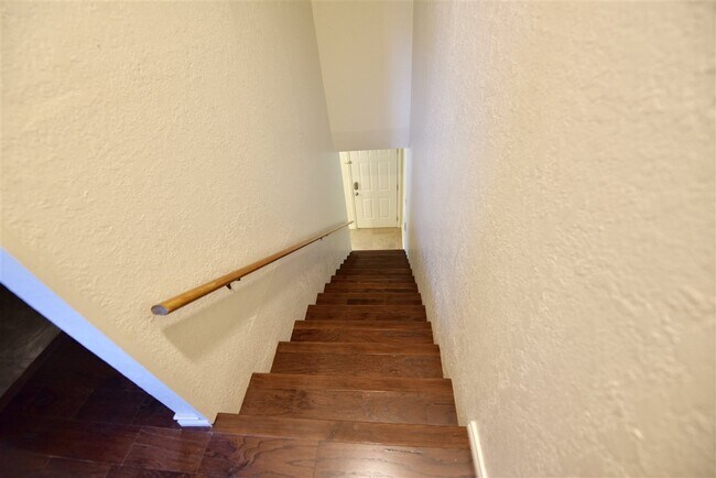 Building Photo - 113 Rhonda Dr
