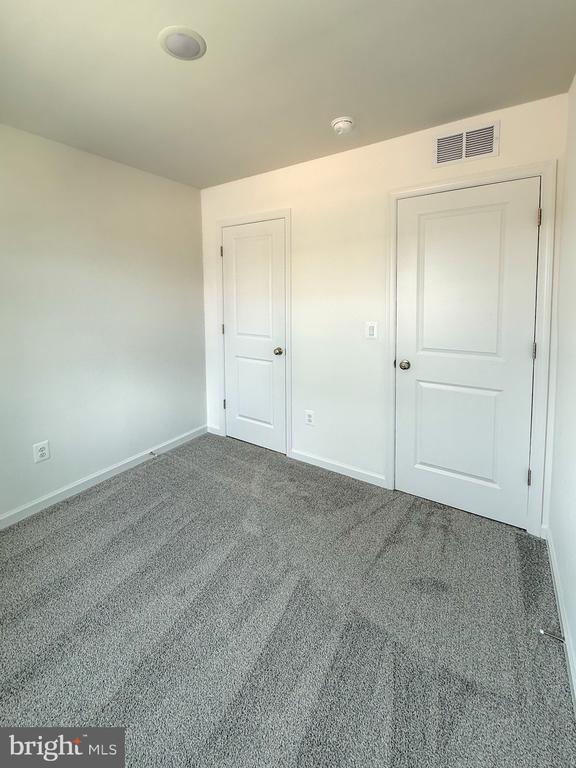 Building Photo - 2584 Cougar Ln