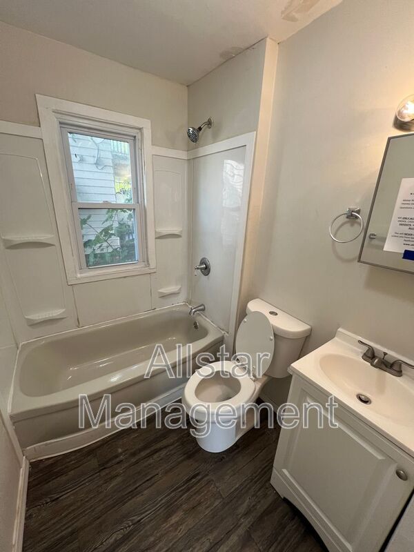 Building Photo - 3361 W 84th St