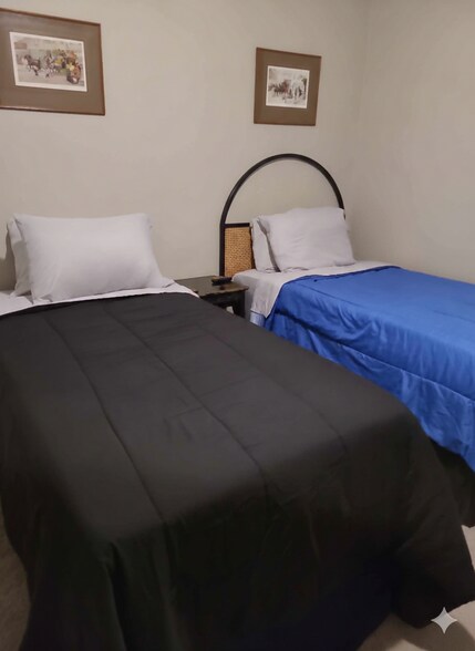 Building Photo - 6501 Jefferson Blvd