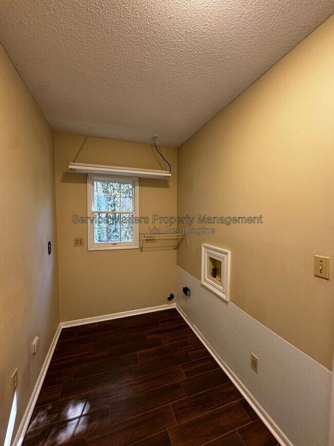 Building Photo - 1708 Briza Del Mar Dr