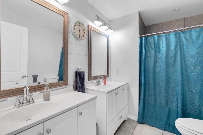 Building Photo - 10105 Briar Cir