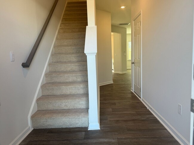 Building Photo - NEW BUILT TH In Sanford NC, Available NOW!