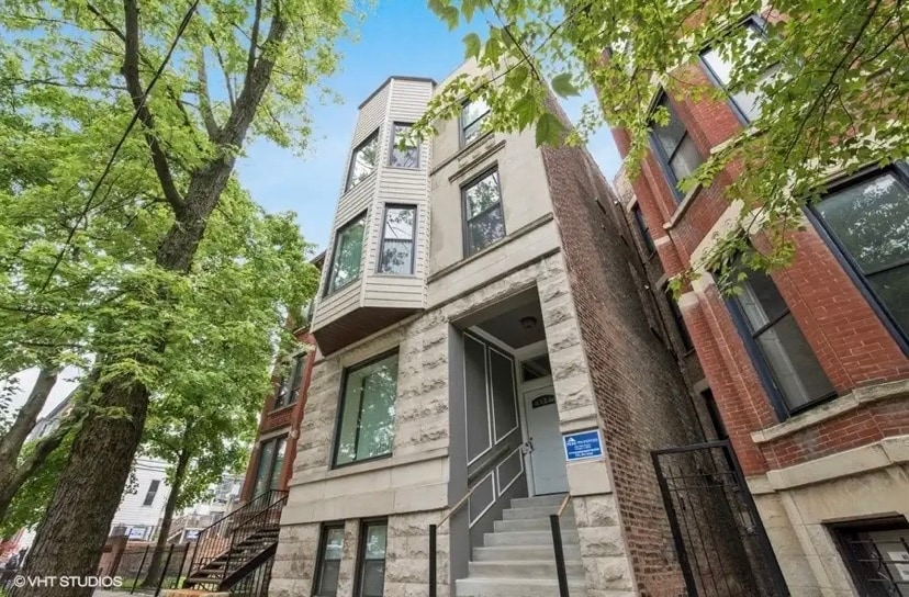 Building Photo - 2020 N Bissell St