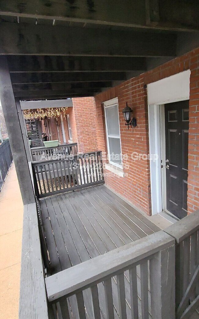 Building Photo - 5360 Pershing Ave