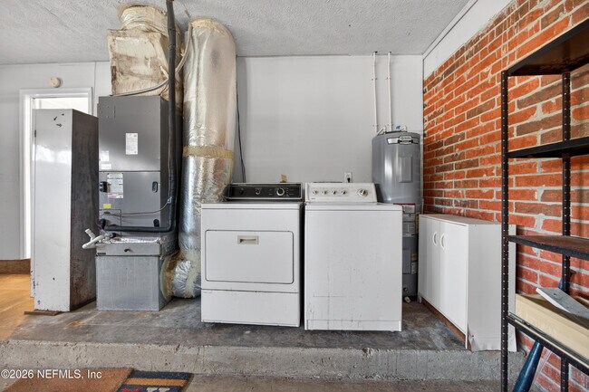 Building Photo - 2766 Greenridge Rd