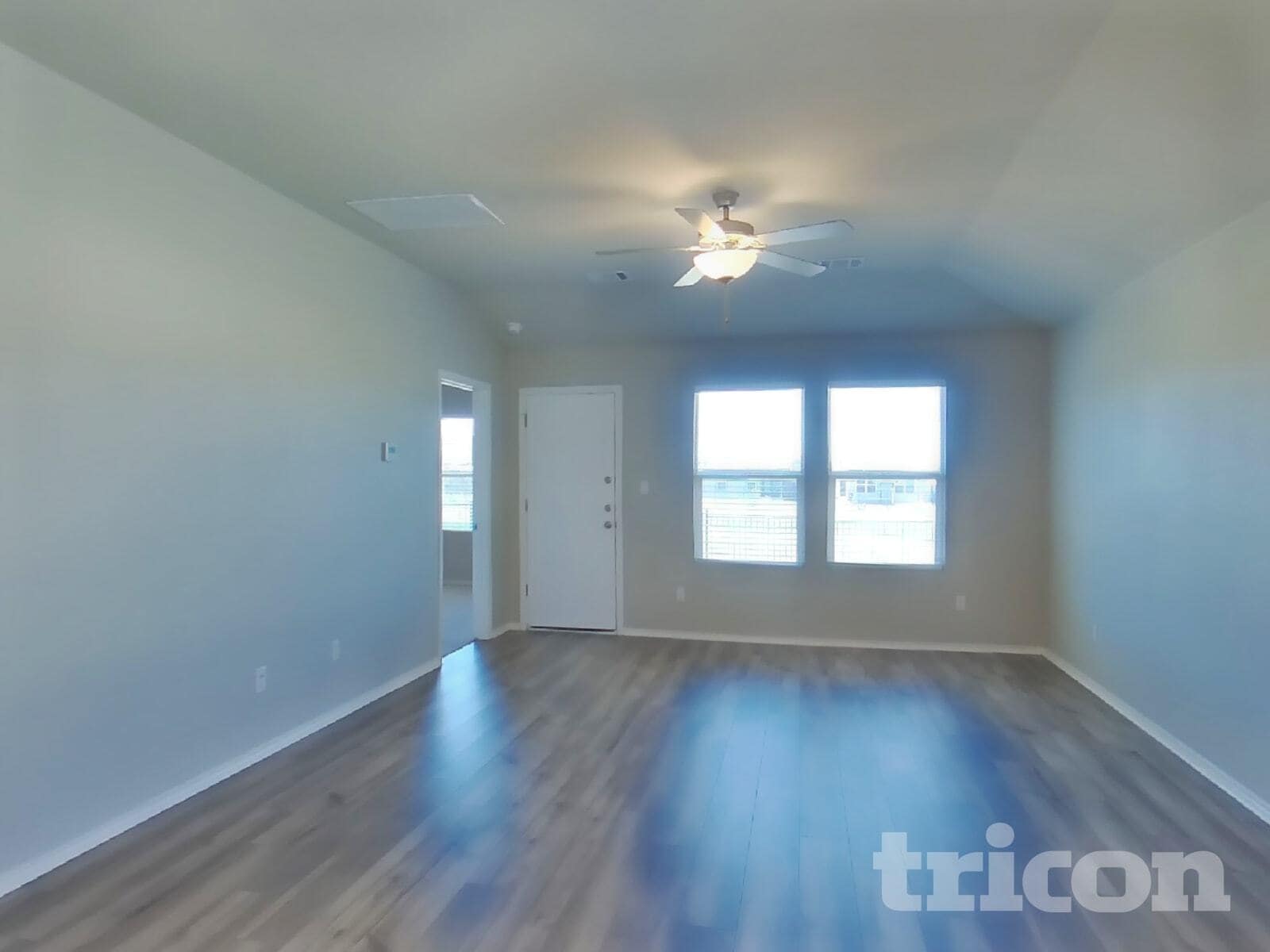 Building Photo - 5300 Saddle Clb Dr