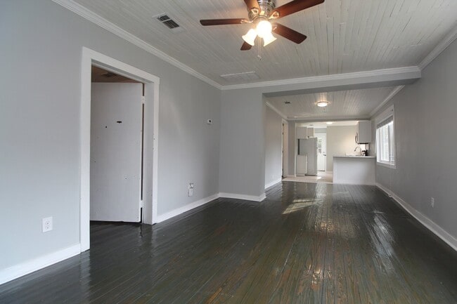 Building Photo - Live in East Hill! 3BR Historic Gem Just M...