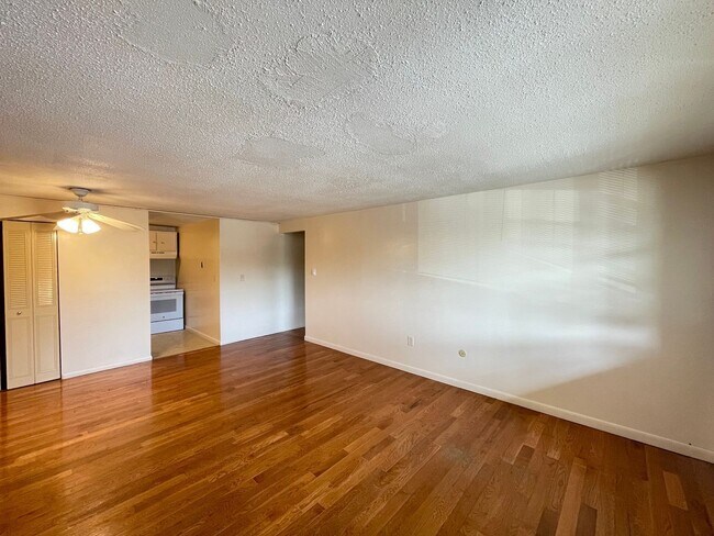 Building Photo - 177 Loudon Rd