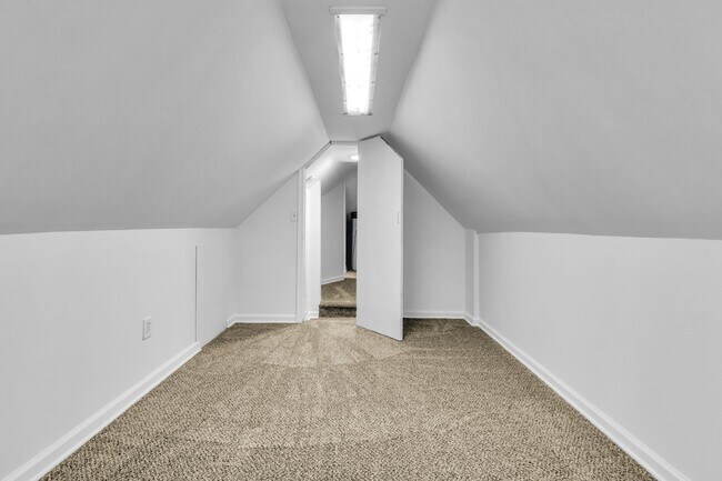Building Photo - 1050 W Nesquehoning St