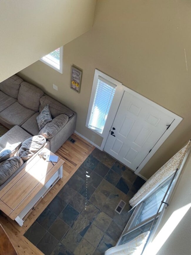Building Photo - Gorgeous End-Unit Townhome Backing to Open Space!