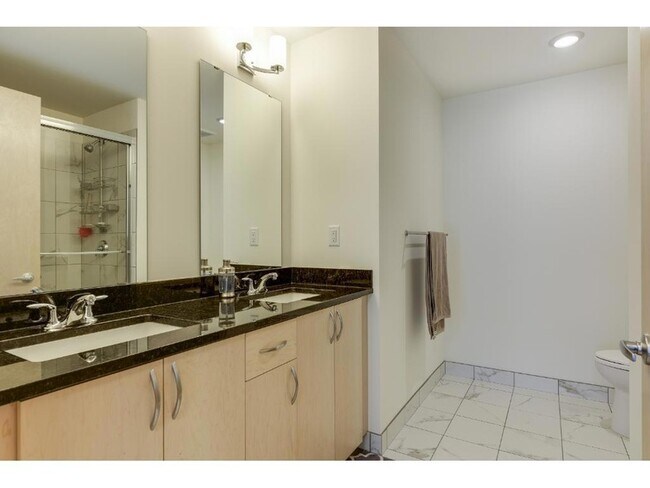 Building Photo - 740 Portland Ave