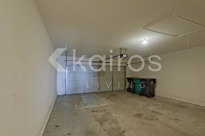 Building Photo - 704 SW 161st St