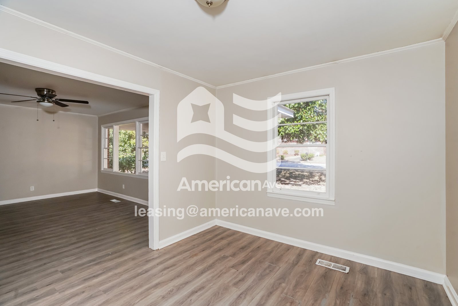 Building Photo - 3042 Bethune Ave