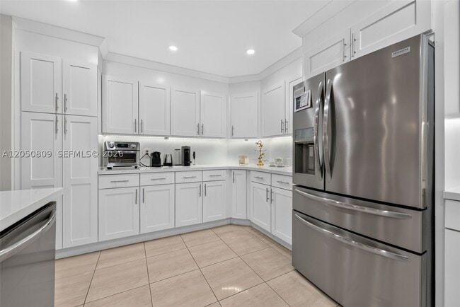 Building Photo - 8390 SW 72nd Ct