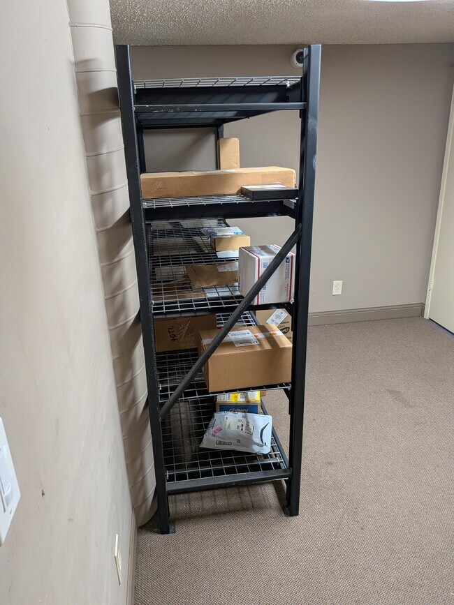 Package Room - 1600 Ardmore Ave